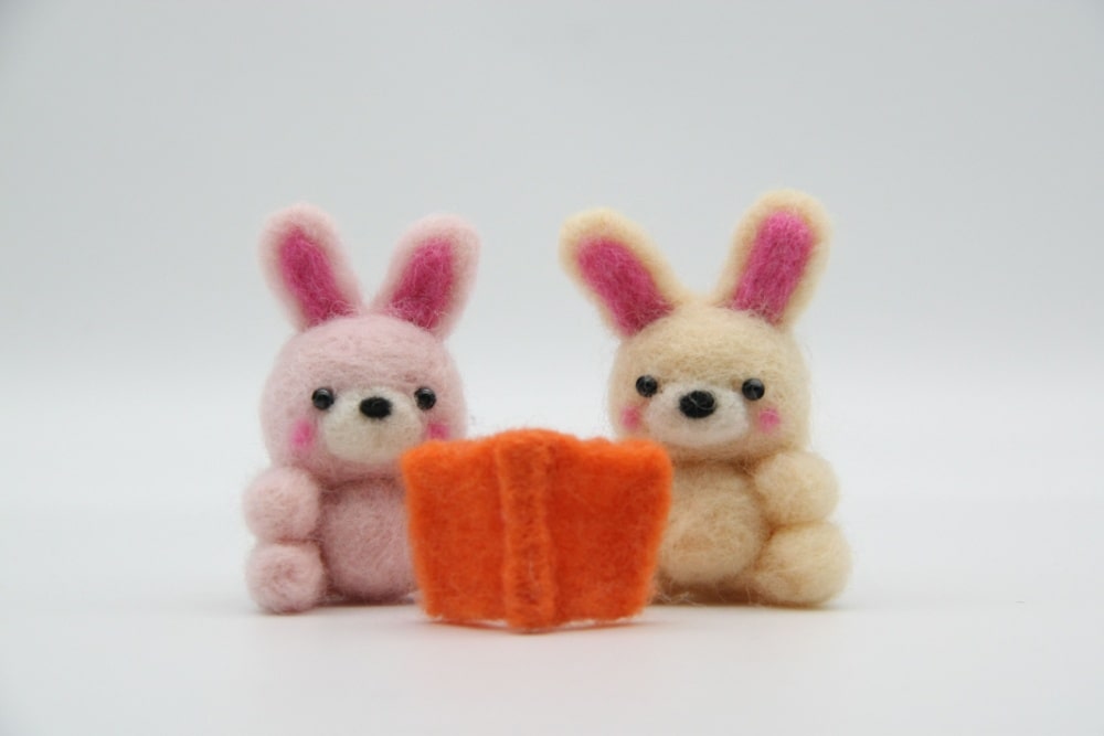 羊毛フェルト初心者ガイド|失敗しない始め方&かわいい作品例と上達のコツ